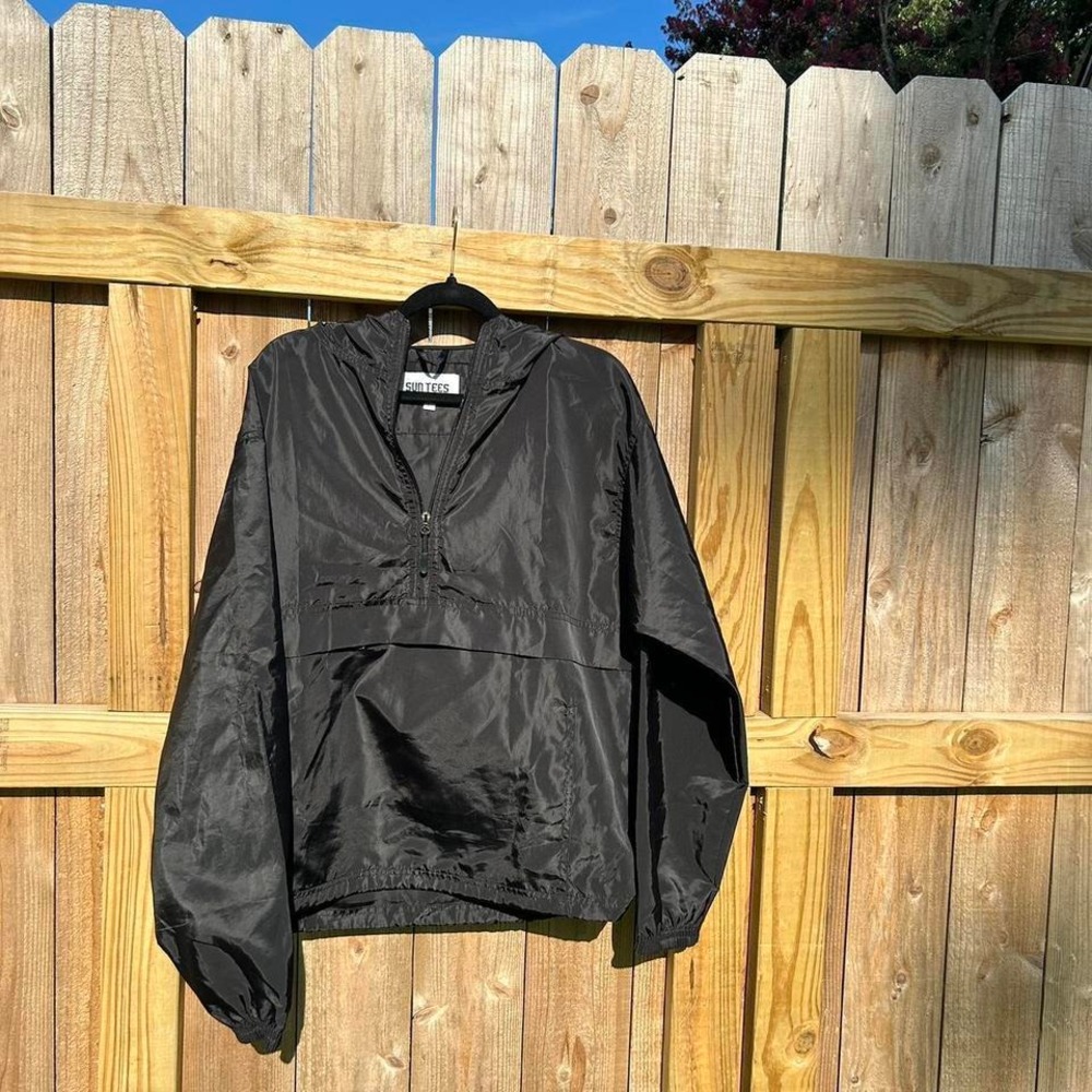 Men's black windbreaker by sun tees size large‎